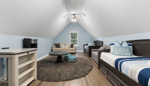 Laid Back Lake Life by Avantstay Waterfront View - Foto 4, Habitación