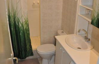 250 lake waterfront holiday apartment with garden - Foto 7