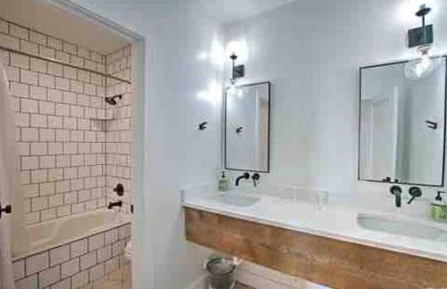 Skybridge Bear Lake Sleeps 61-75 with condo add-on - Foto 19