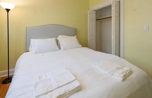 Charming 3BR Home With 2 Parking Spot, Near Transit & Shopping, - Foto 15