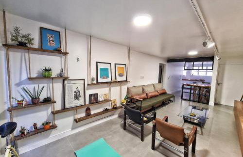 Apartamento Artístico - Garagem - Ar Condicionado - Excelente Localização - Foto 1