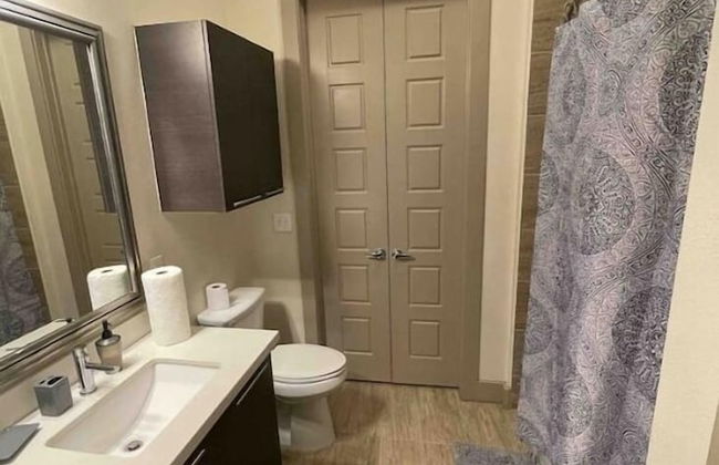 New-20p off-Uptown Love MPLS next to Fun - Foto 39