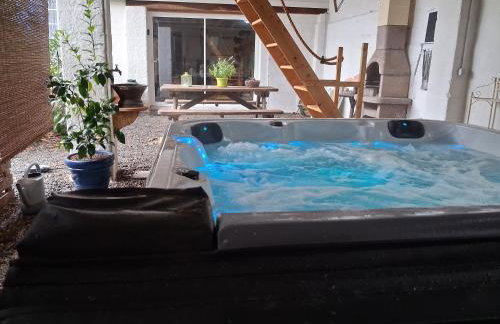 Gîte, jacuzzi & vin au grenier de Madiran - Photo 13