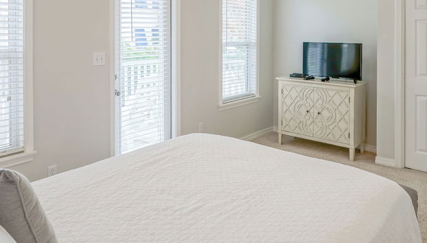 Pet Friendly - 2 Community Pools - Modern Beach House Charm - Foto 5, Habitación