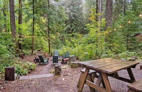ZigZag Basecamp · Cozy Cabin Perfect for Nature Escapes w/ Hot Tub - Photo 28