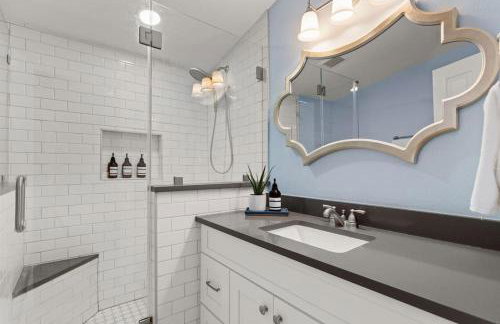 Gorgeous Home with Heated Pool In Downtown! - Foto 20