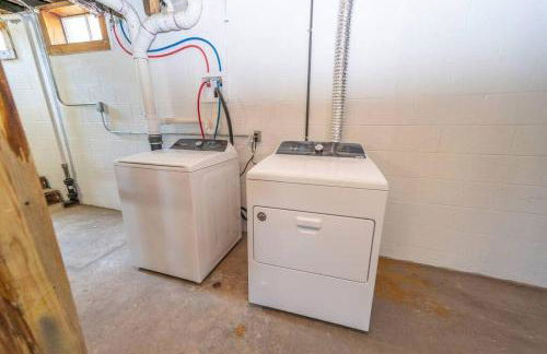 Downtown Retreat, Hot Tub, Firepit, Grill - Foto 14