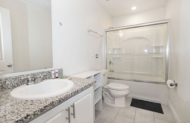 Beautiful Townhome With Hot Tub 13 - Photo 22