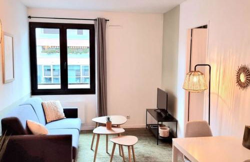 T2 Bohème - Balcon - Clim - Métro - WiFi - Foto 11