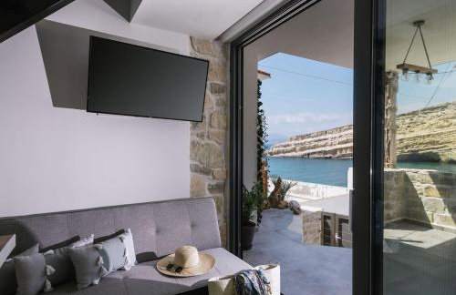 Aphrodite Luxury Accommodation - Photo 24