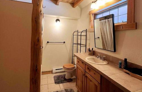 Cabin-Style Ski Home in Minturn with Private Deck - Foto 59