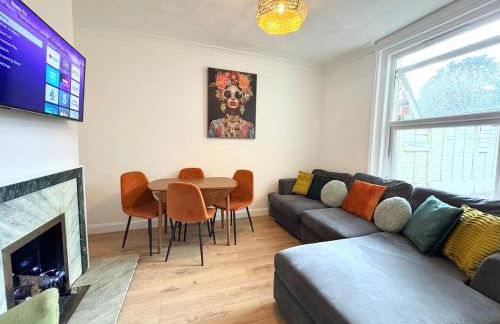 Entire 5 Bed New Home - Southampton Centre - 4BDRM - Foto 1