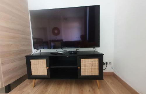 -Garrigue- Face à la Cité médiévale studio terrasse classé 4☆ - Foto 3