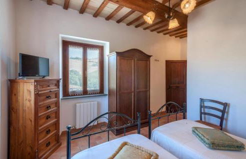 Lovely Home In Tolentino With Kitchen - Foto 21