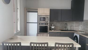 L'Escale Atypique 3 Chambres Clermont-Ferrand, Parking - Foto 3, stove, dishwasher, toaster