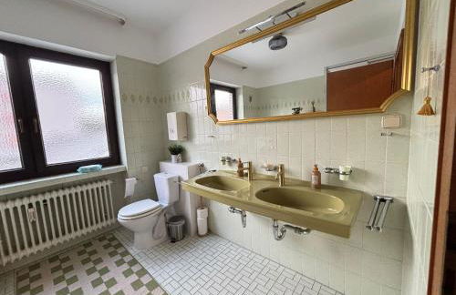 150qm-6 Rooms-Free Privat Parking-2 Bathrooms-Wifi-Yihapartment - Photo 16