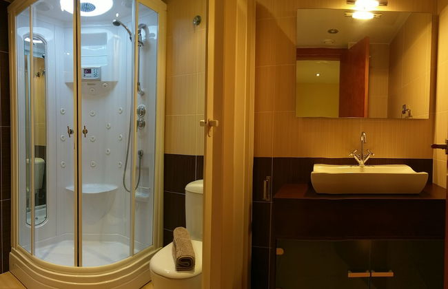 Bed And Go Lloret - Photo 41