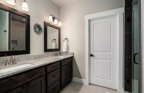 Southbridge Cottage: Cozy and Modern Home - Foto 13