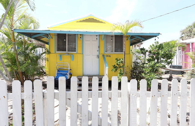 Siesta Key Island Rentals - Photo 1