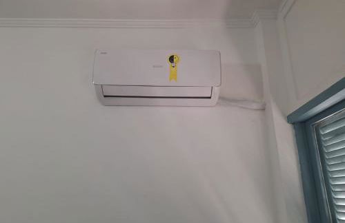 APARTAMENTO INTEIRO 1 dormitório COM AR CONDICIONADO NO BOQUEIRÃO - Foto 7