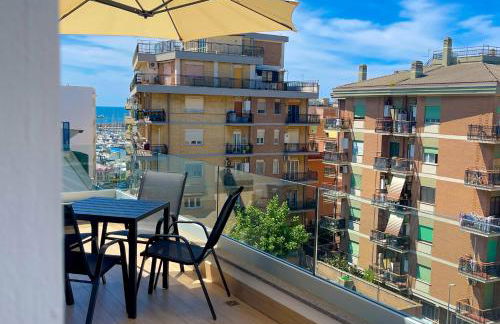 GEA SEAVIEW APARTMENT - Bright Top-Floor Gem in central Nettuno, Steps from the Station - Foto 11