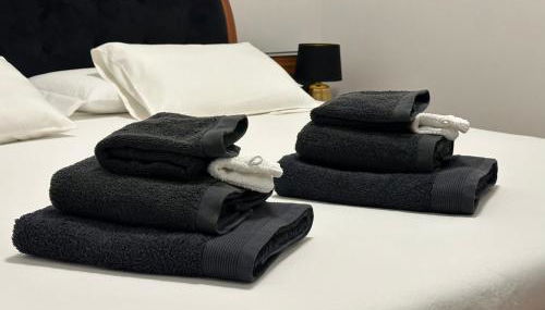 Pink House - Photo 4, towels