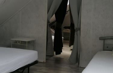 Appartement indépendant, parking privé, 600m du circuit - Photo 7