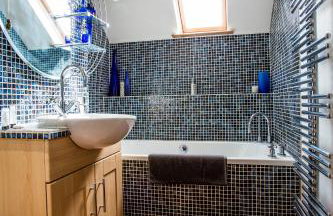 Beautiful 3 Bedroom Cottage - Picturesque Retreat - Foto 30