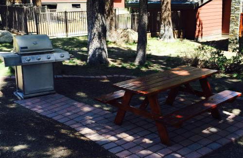 Summit by 101 Great Escapes - Photo 9