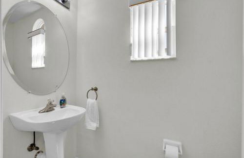 Much Needed Private Relaxation Home - Photo 17