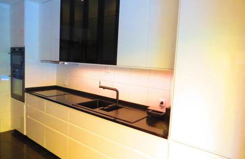 Elegant Villa in Porto with Pool & Jacuzzi - Foto 4