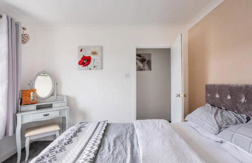 Captivating 3 bedroom home with conservatory - Foto 18