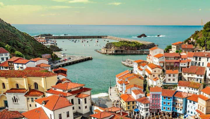 Tour in Oviedo - Photo 1