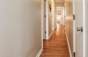 Spacious Home with Waterfront View-Welcome Pets - Foto 14