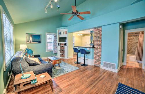 Modern Home with Backyard, 1 Mi to Dtwn Sturgeon Bay - Foto 3