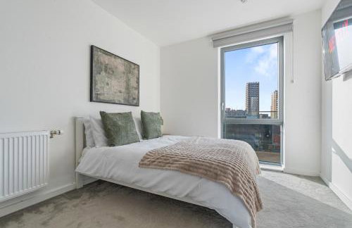 Luxury Penthouse Wembley Stadium Sleeps 10 and Parking - Foto 15