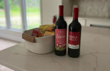 New Farmhouse, King Beds, Game Room, Hot Tub & View! - Foto 79