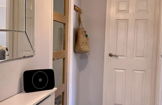 BookedUK - Lovely 2BR Flat in Hoddesdon - Foto 12