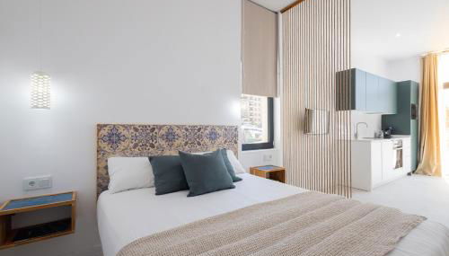 FLORIT FLATS - Stylish Studio by the Joaquin Sorolla Station - Photo 3