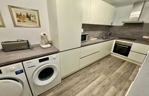 Schöne 2-Zi-Whg Küche Bad Terrasse Parken - Foto 29