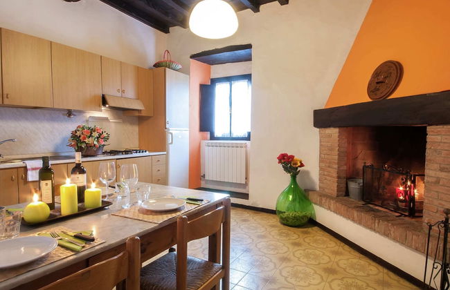 Farmhouse in Dicomano With Tuscan Views - Photo 2