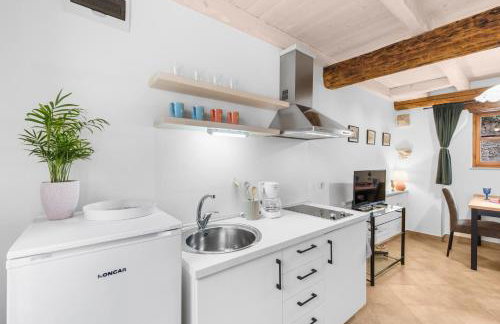 Adorable apartment San Rocco 2 - Photo 8