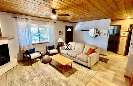 Cozy Cabin in Heber with a deck, fireplace and pet friendly - Foto 2