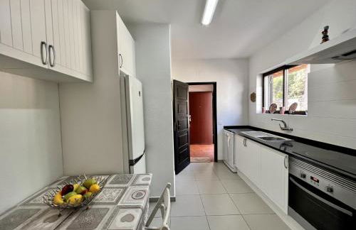 Portimão Bellevue Villa With Pool by Homing - Photo 42