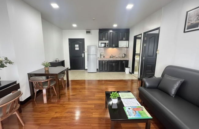 J - Town Serviced Apartments - Photo 21