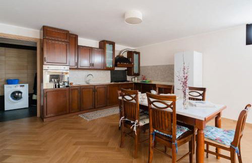 Intera villa ad uso esclusivo con 2 bagni 4 camere da letto,garage,giardino,area fitness,lavatrice,wifi - Foto 16