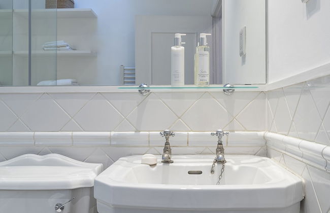 JOIVY Stunning 3BR house near Regents Park& Baker Street - Photo 25