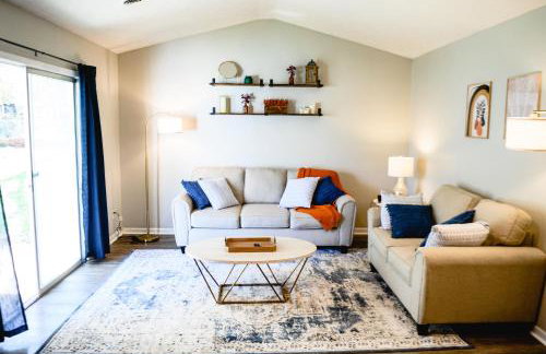 Urban Cottage: Homey & Convenient - Foto 2