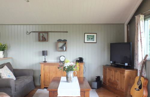 The Potting Shed And The Garden Shed Self Catering - Photo 25