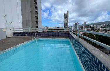 Apto com piscina e garagem para até 04 hóspedes perto SSA Shopping - Foto 8